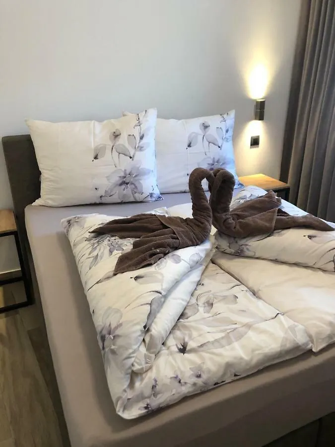 Apartment Beni 诺维·维诺多尔斯基